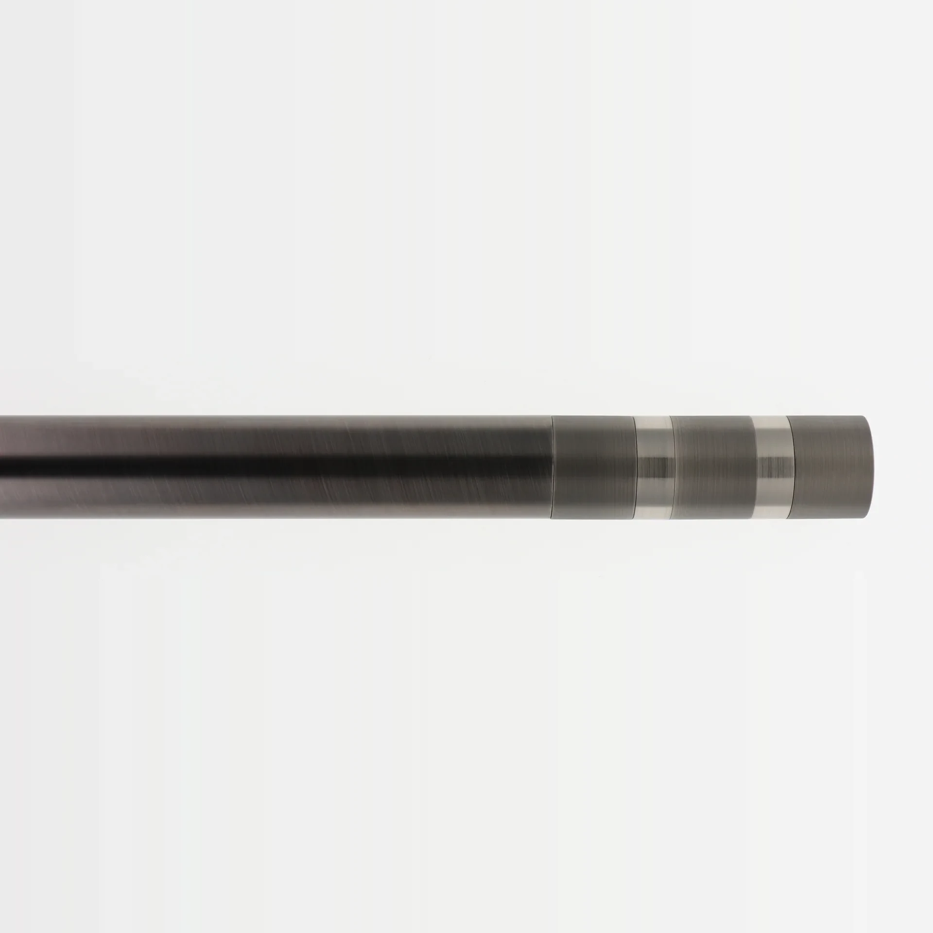 C1.EMBOUT CYLINDRE 28mm CARBONE N.BRIL B33330 — 2